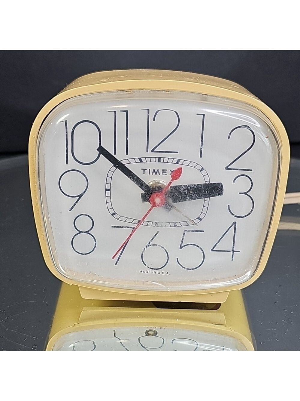 Vintage Timex Desk Clock Plug In Made In The USA Read